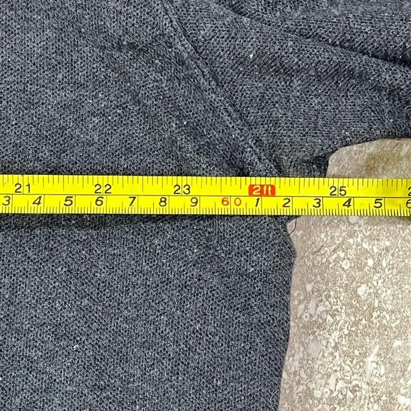 LL BEAN Men's Long Sleeved Polo Shirt - Picture 6 of 8